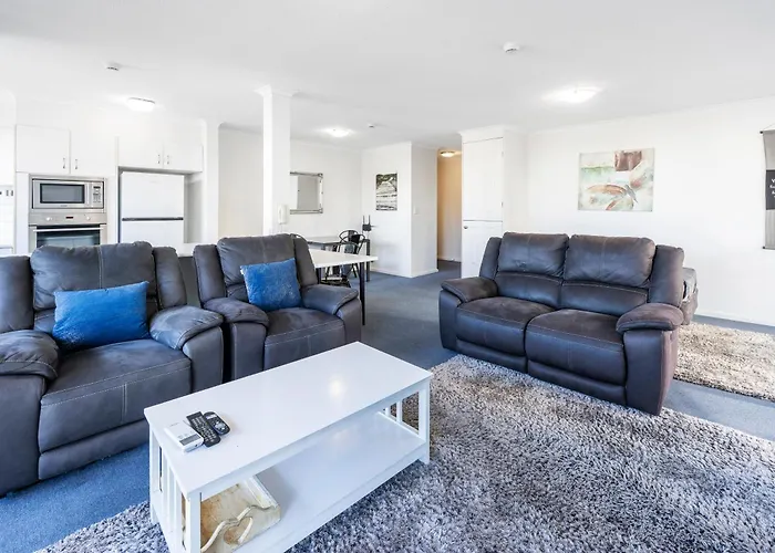 Ping Pong hotel: Moorings On Cavill Surfers Paradise